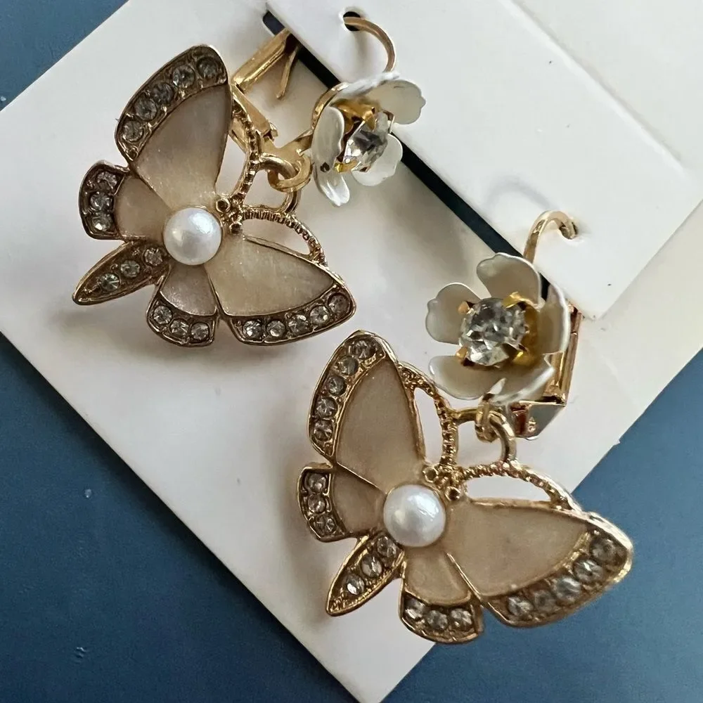 🦋 Betsey Johnson stunning unique  butterfly earrings 🦋